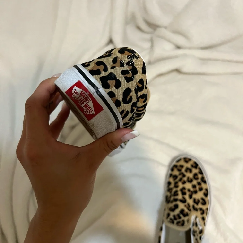 VANS - Picture 4 of 4